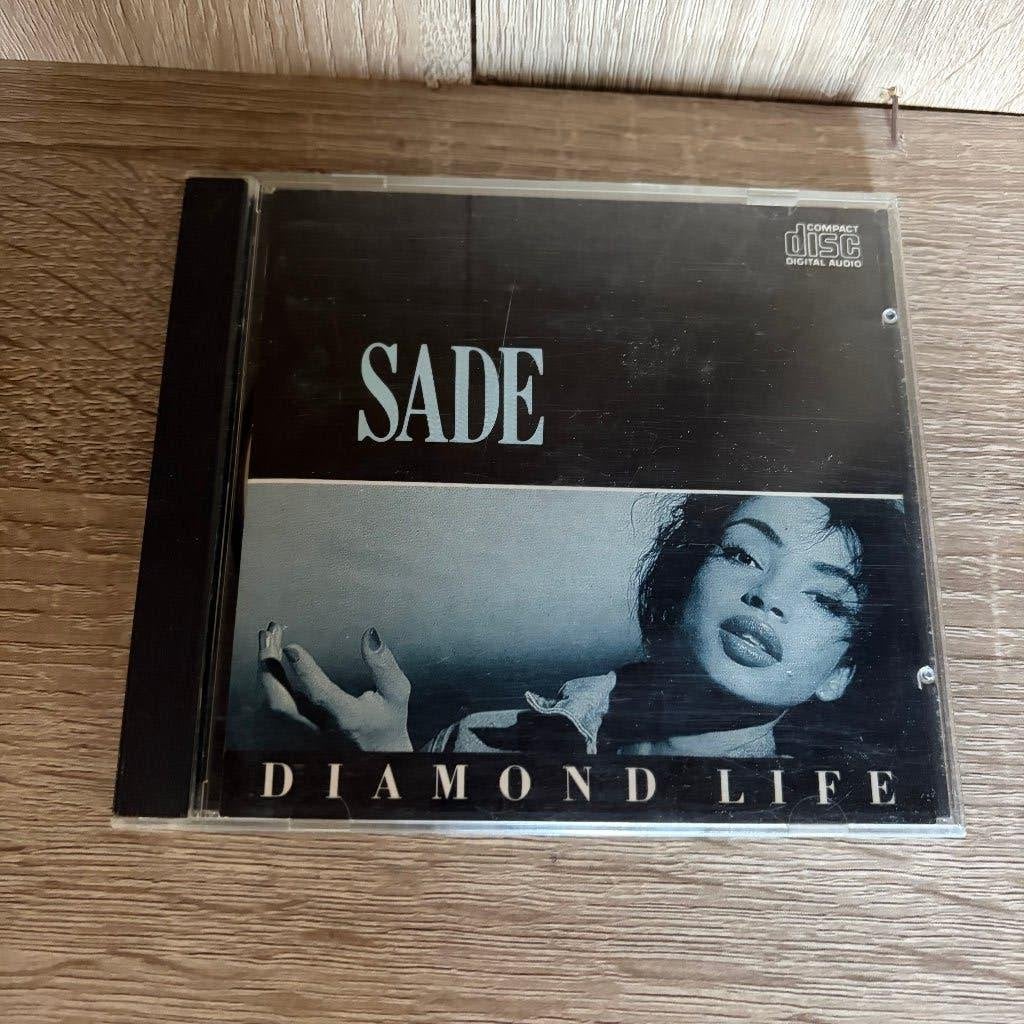 CD - Sade - Diamond Life, Cd's en Dvd's, Cd's | Pop, Gebruikt, Ophalen of Verzenden, Funk, Album