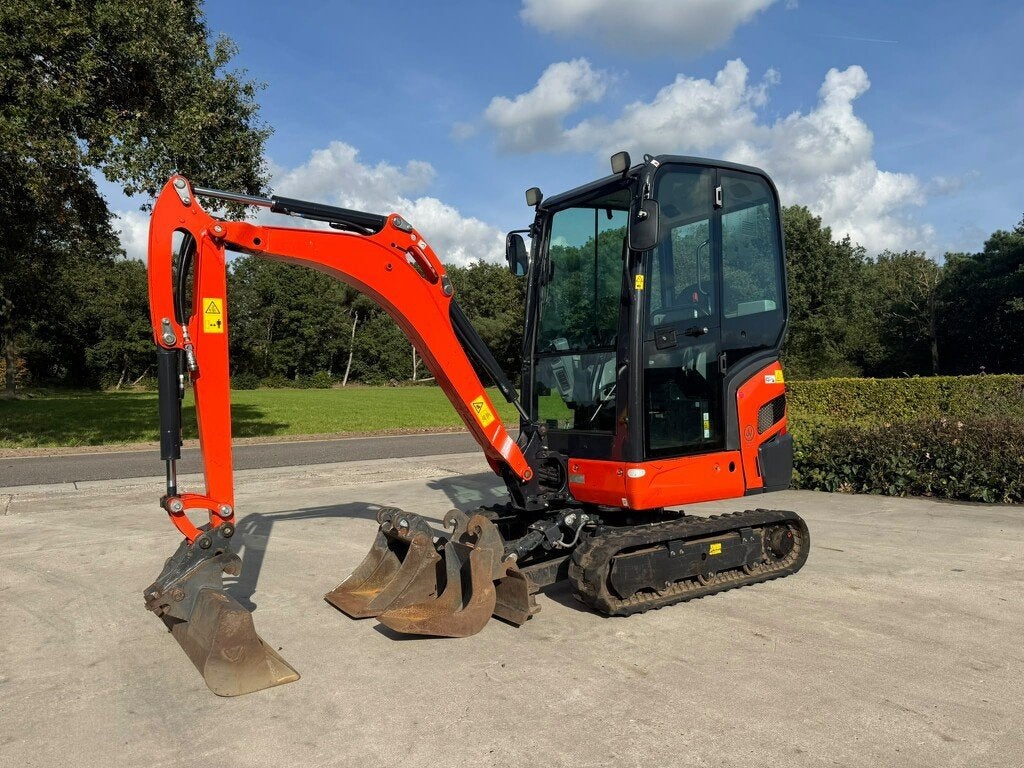 Kubota KX019-4 | 2024 | 1.028 uur | CW05 + 3 bakken, Kubota Hol, Kbt_g.eu_market_surveillance@kubota.com, Hoofdweg Oostzijde 1264
2153 LR  Nieuw-Vennep