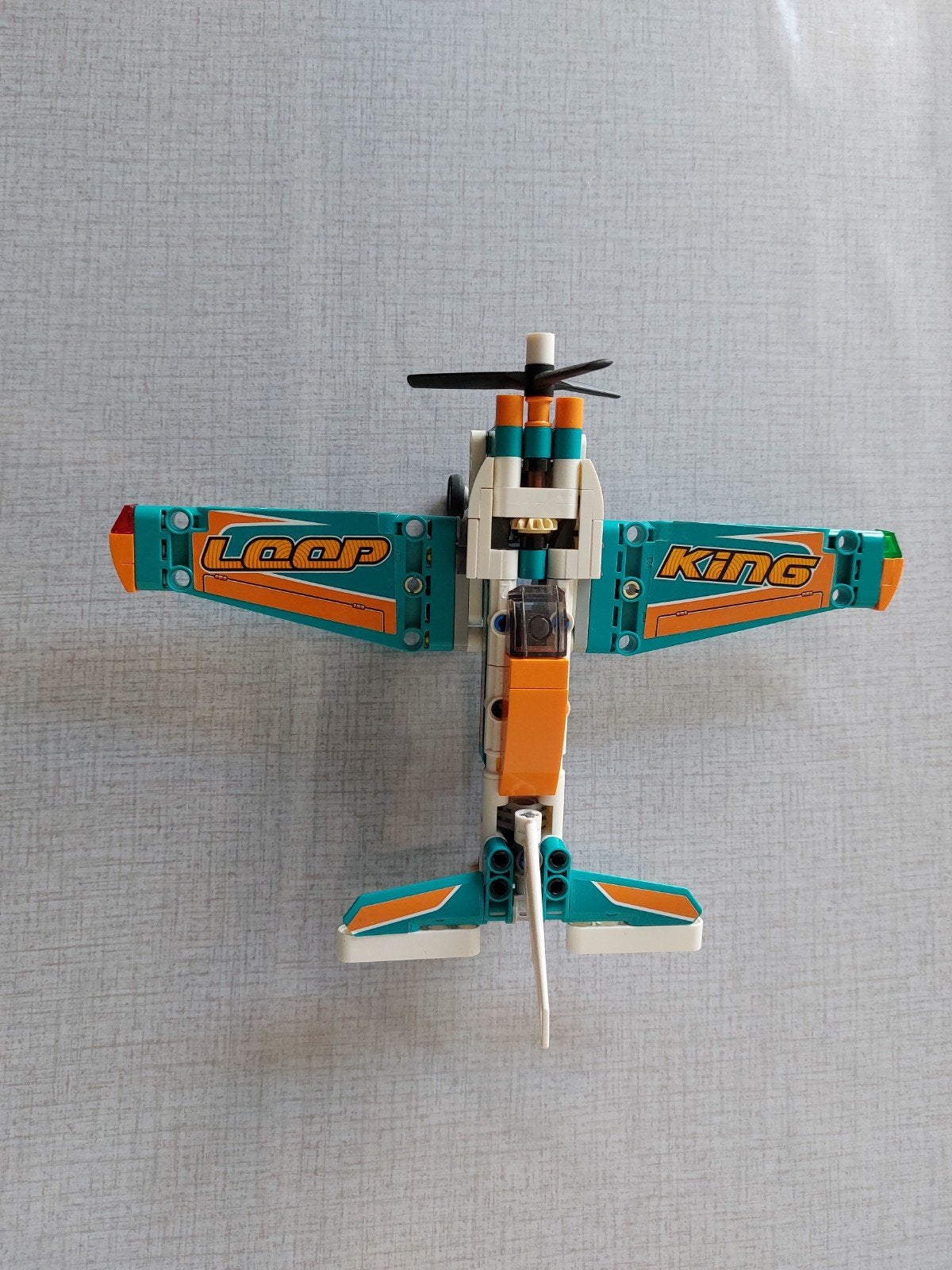 LEGO Technic Racevliegtuig 42117