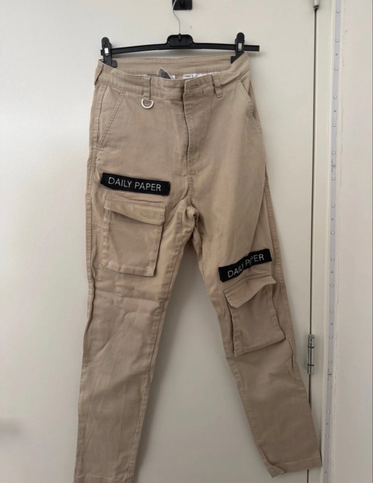 Daily Paper Cargo Broek Maat M Beige, Ophalen of Verzenden, Zo goed als nieuw, Maat 48/50 (M), Beige