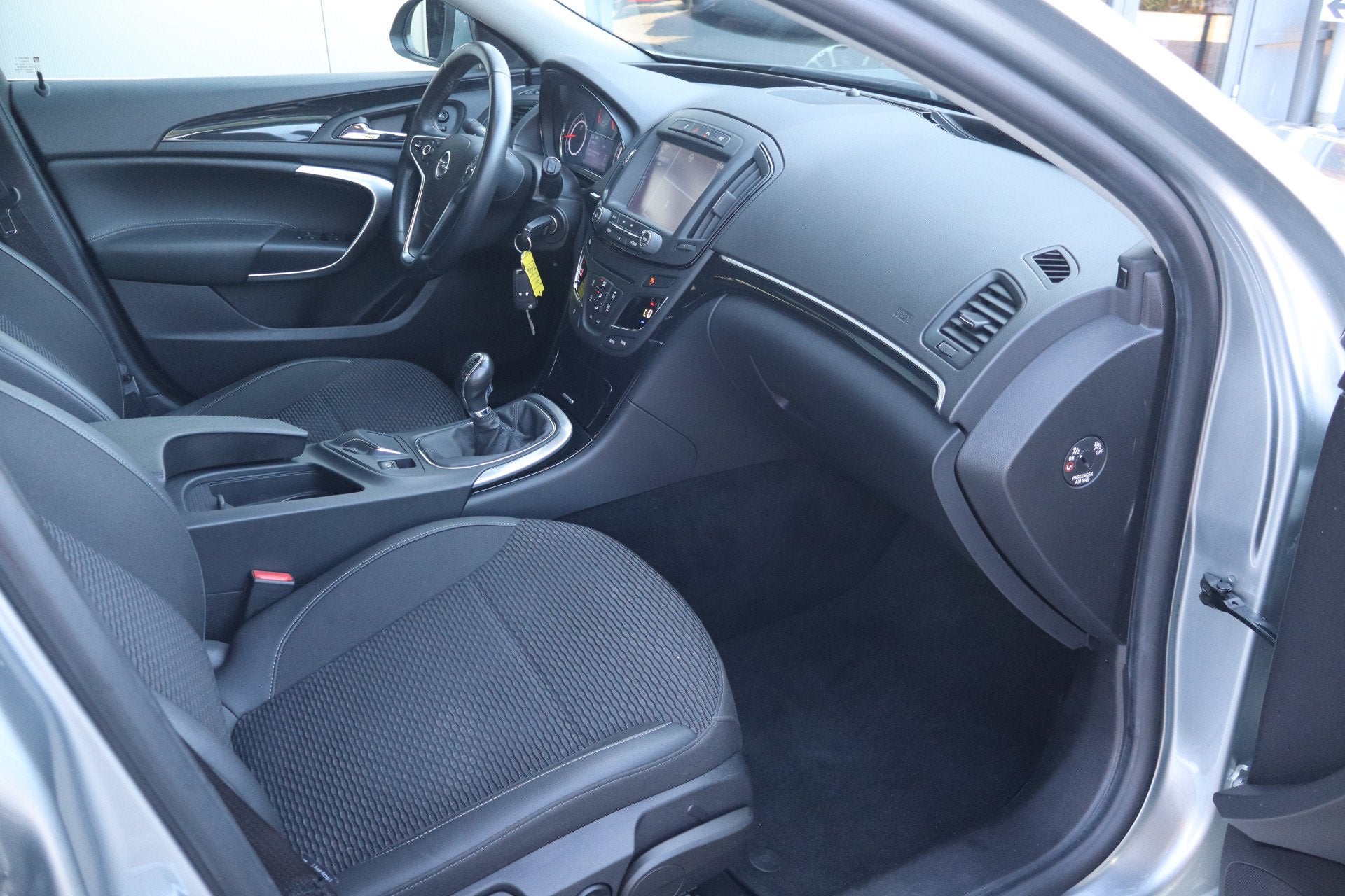 Opel Insignia 1.6 T Cosmo NL- Auto! Mem. seats I Dode Hoek I, Euro 5, Gebruikt, 4 cilinders, Leder en Stof