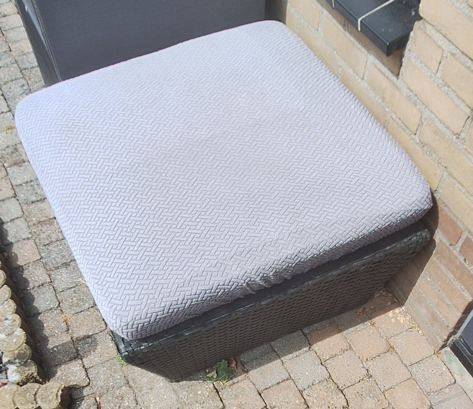 Tuin hocker/tafeltje, Ophalen