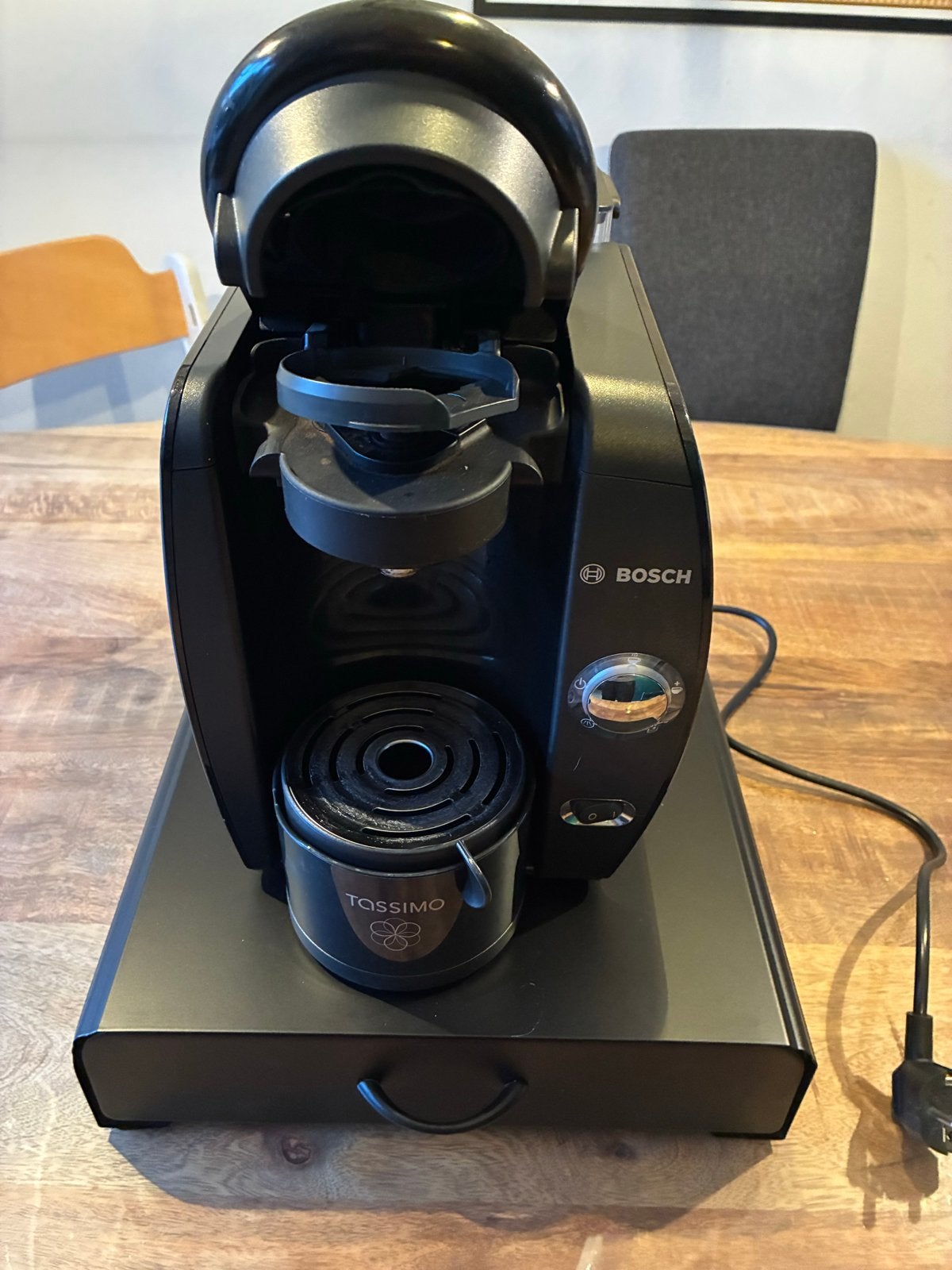 Foto 3 van Bosch Tassimo koffiezetapparaat met capsulehouder