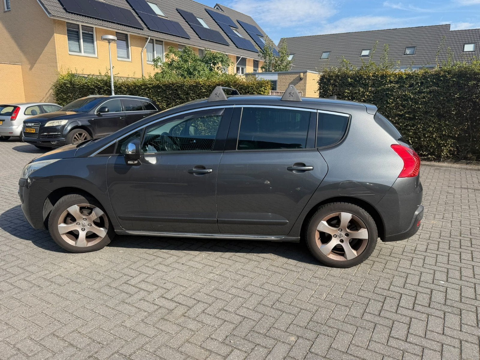 Peugeot 3008 1.6 THP 2010 Grijs