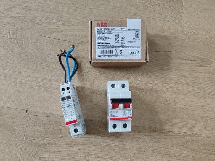 ABB hoofdschakelaar en Citel Overspanningsbeveiliging, Ophalen of Verzenden, Gebruikt, ABB, Installatieautomaat