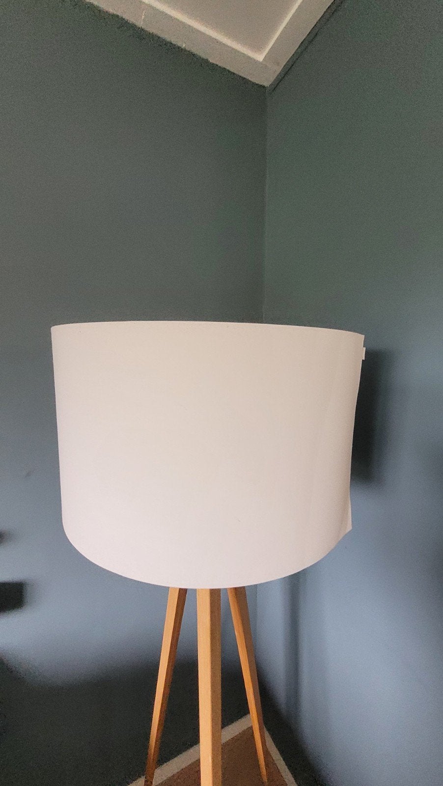 Zuiver Tripod Vloerlamp met Witte Kap, Modern, Scandinavisch, Ophalen of Verzenden, Zo goed als nieuw, Stof