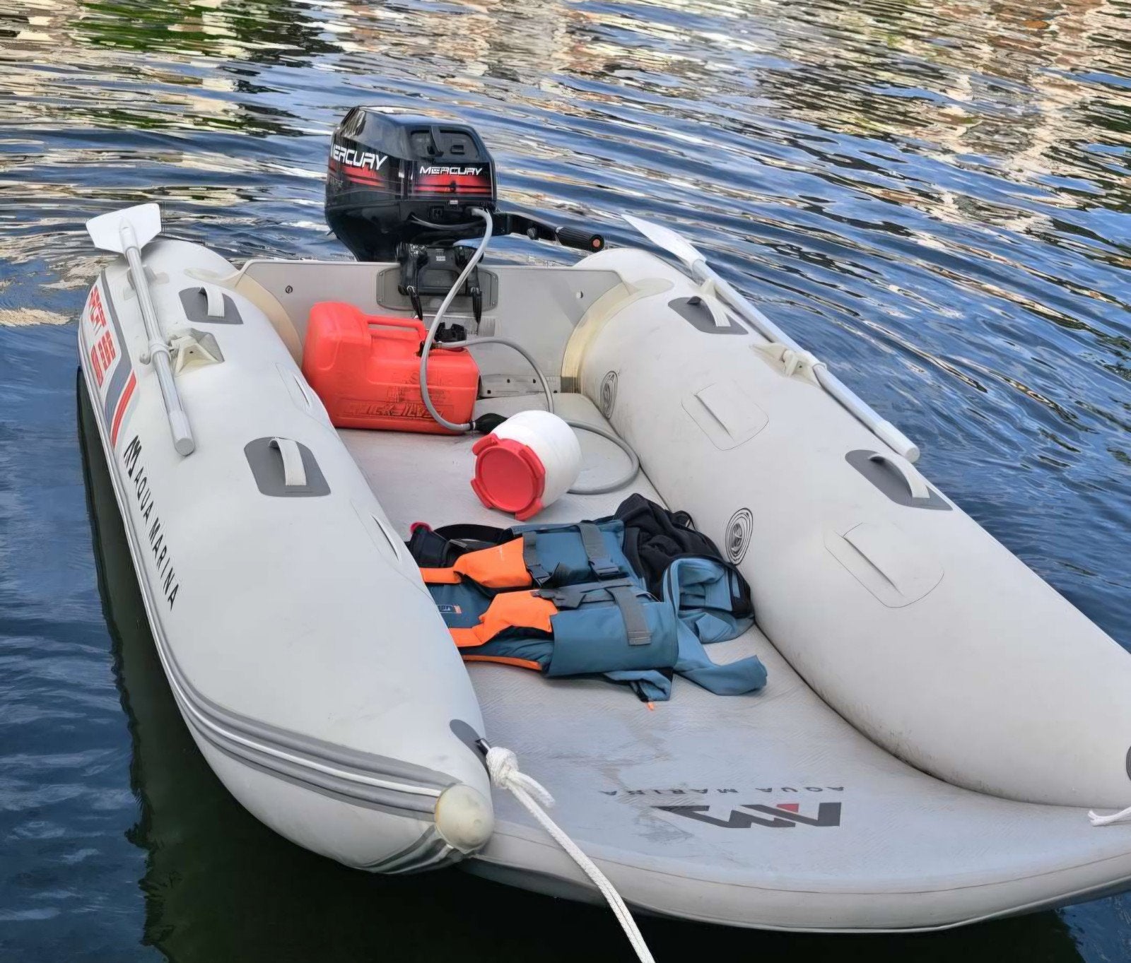 Aqua Marina Aircat 335, opblaasbare catamaran, Ophalen, Zo goed als nieuw