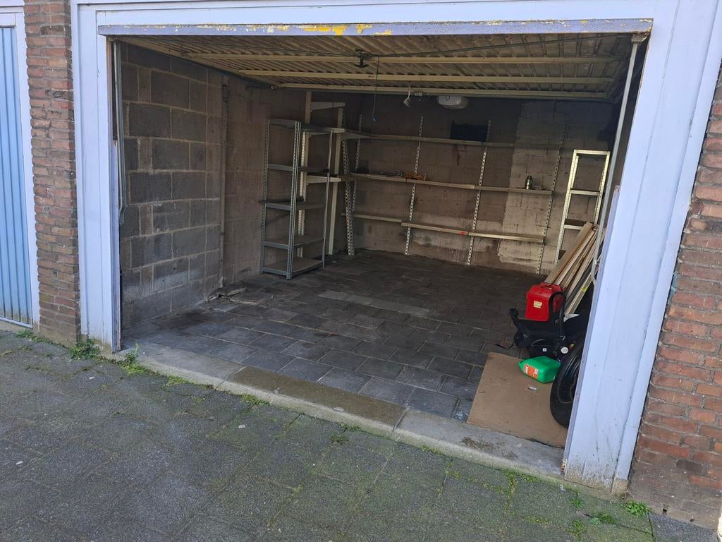 Hoekgarage zonder elektriciteit in Beverwijk, Tuin en Terras, Ophalen of Verzenden, Kunststof, Overige typen