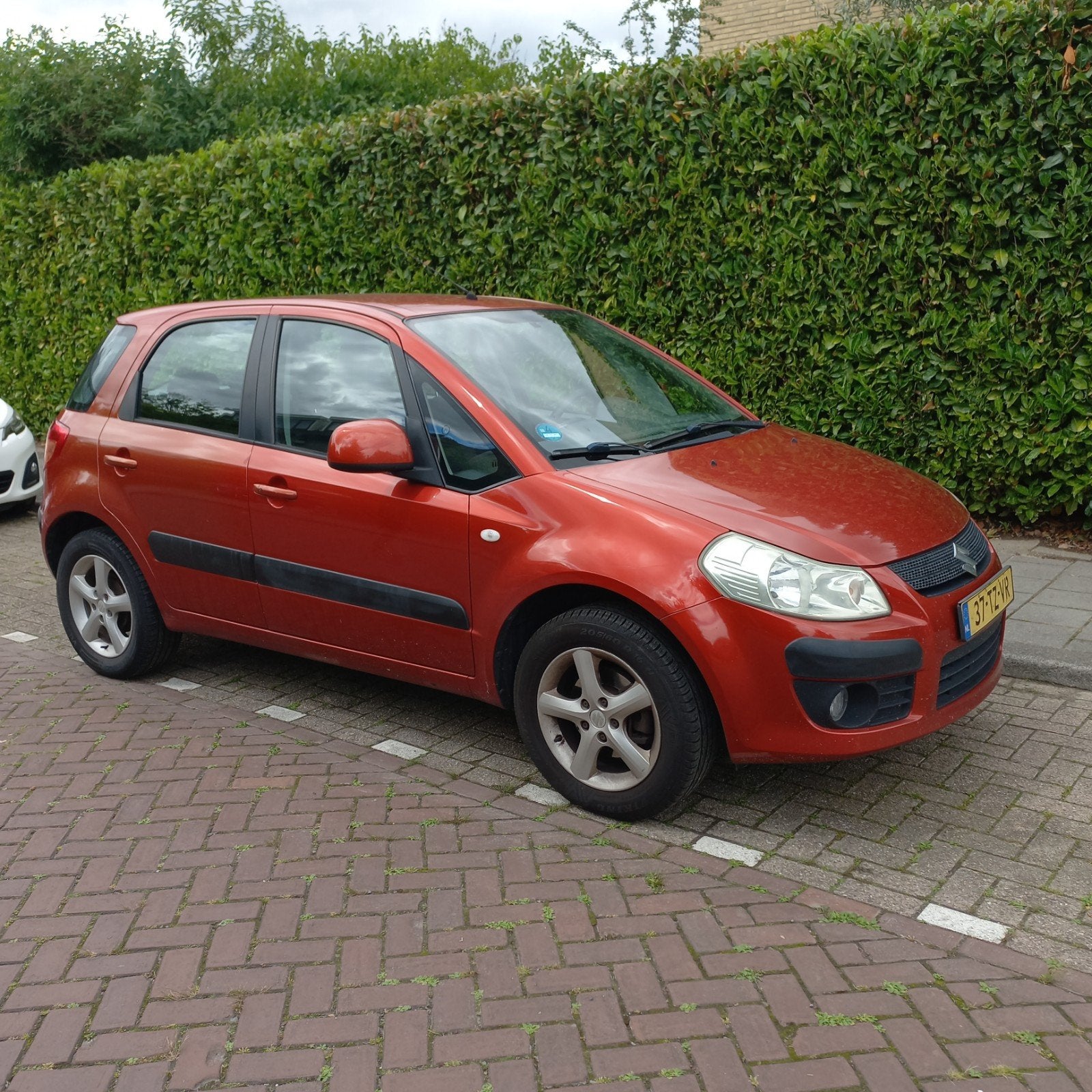 Suzuki SX4 1.6 2007 airco nav android  inruil mogelijk, Auto's, Suzuki, Voorwielaandrijving, Zwart, 49 €/maand, Origineel Nederlands