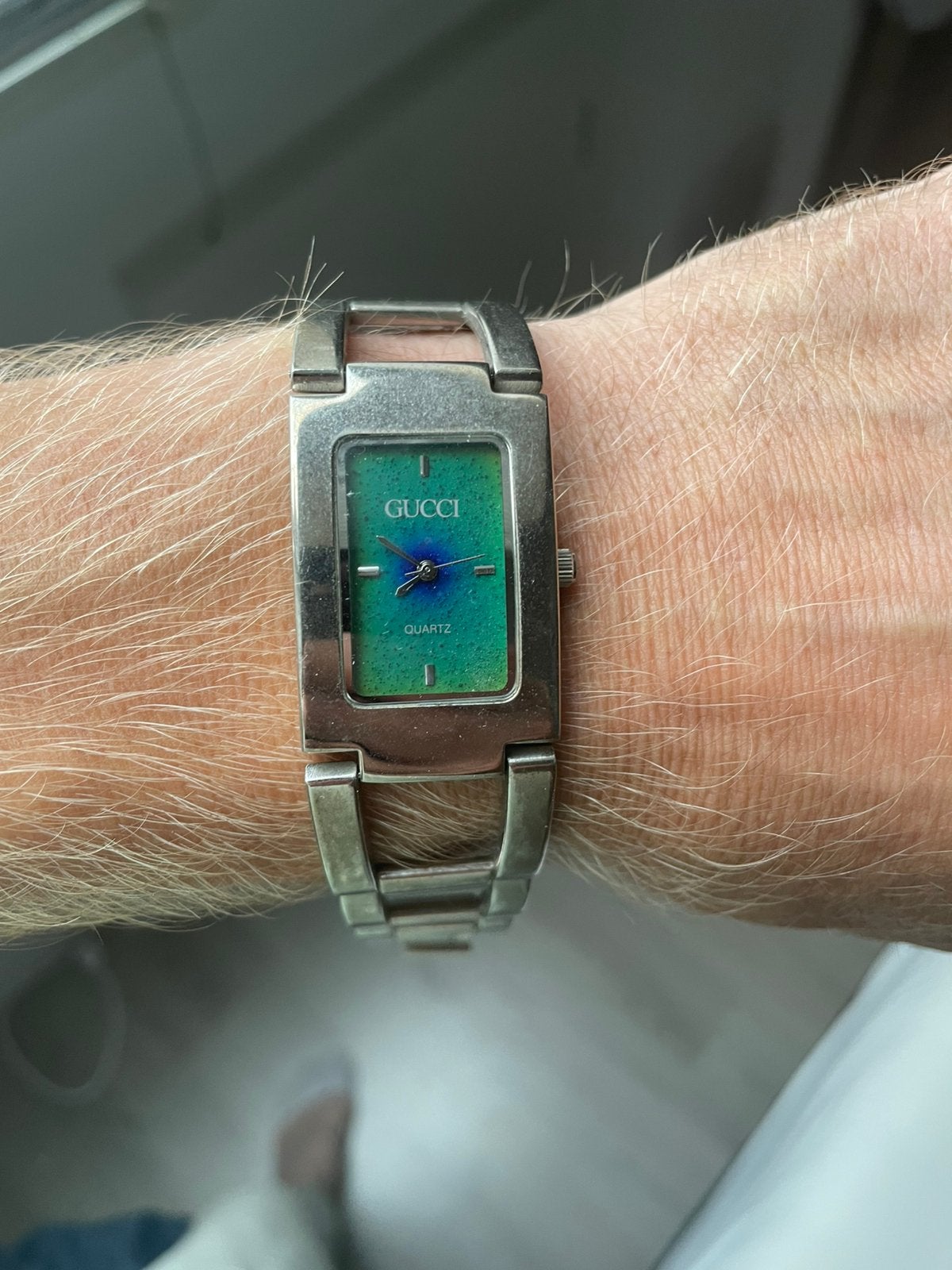 Gucci horloge, Ophalen of Verzenden, Zo goed als nieuw, Staal, Overige merken