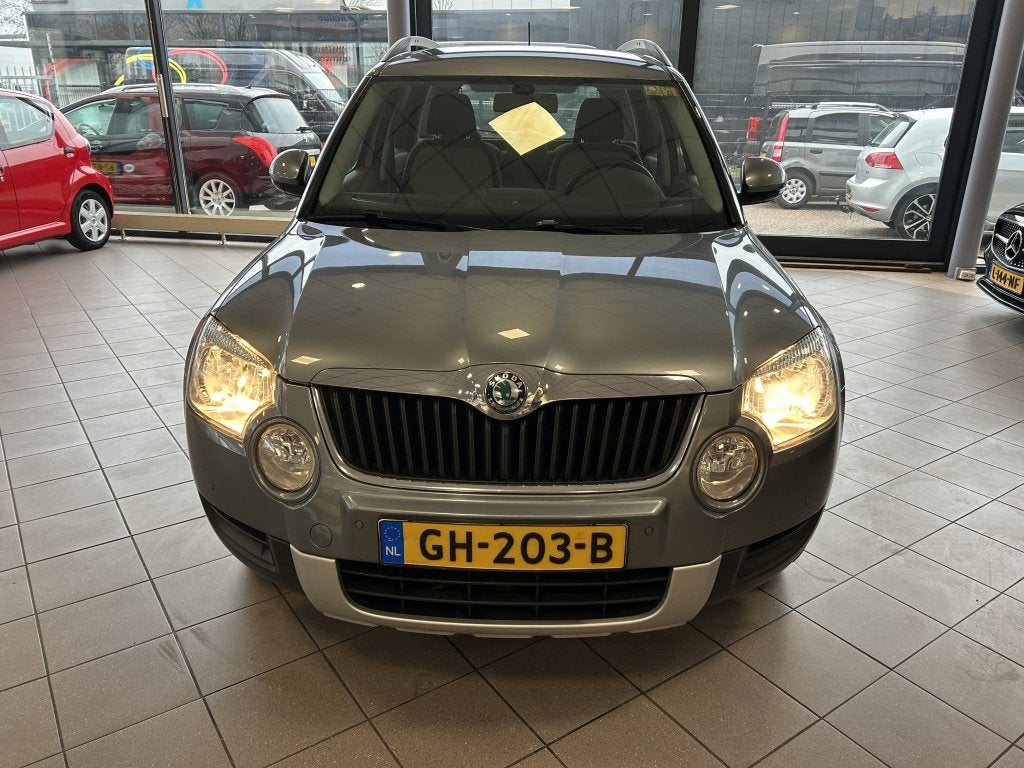 Skoda Yeti 1.2 TSI Ambition AUTOMAAT NW APK BJ 2013 !, Auto's, Euro 5, 15 km/l, Gebruikt, 680 kg