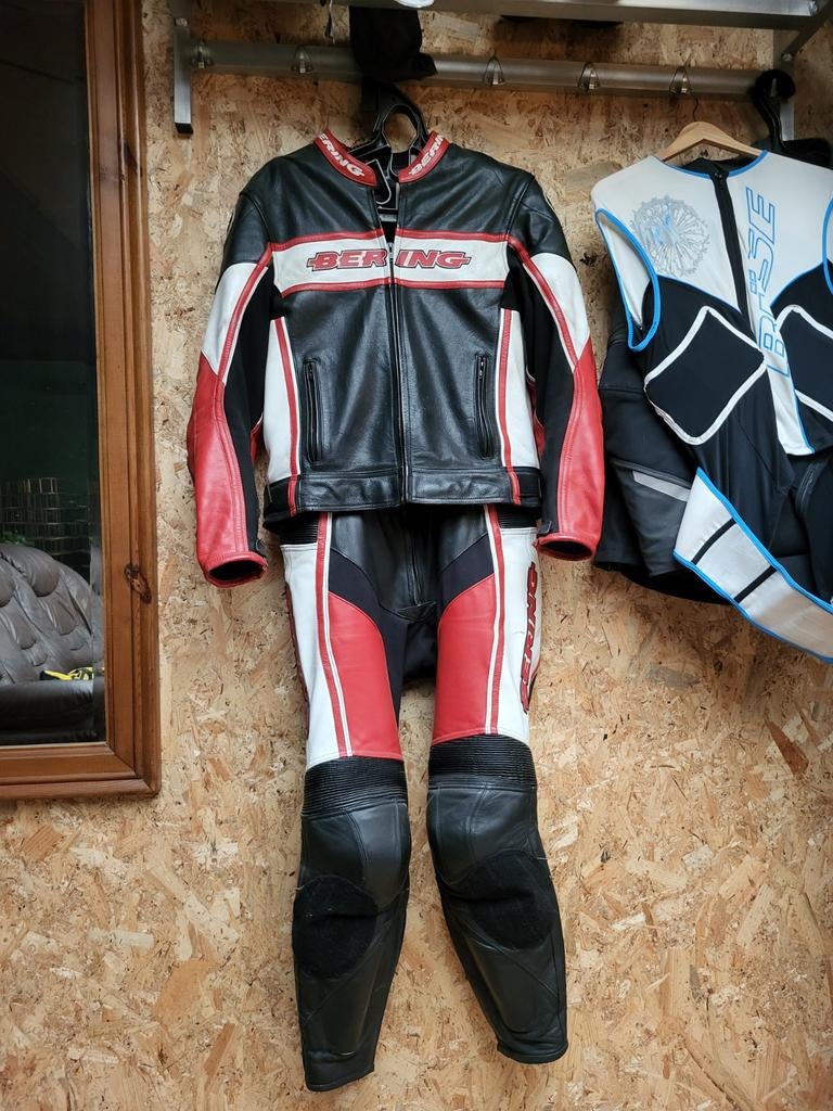 Bering Motorpak Leer Maat 54 Zwart/Rood/Wit, Ophalen, Bering, Tweedehands, Heren
