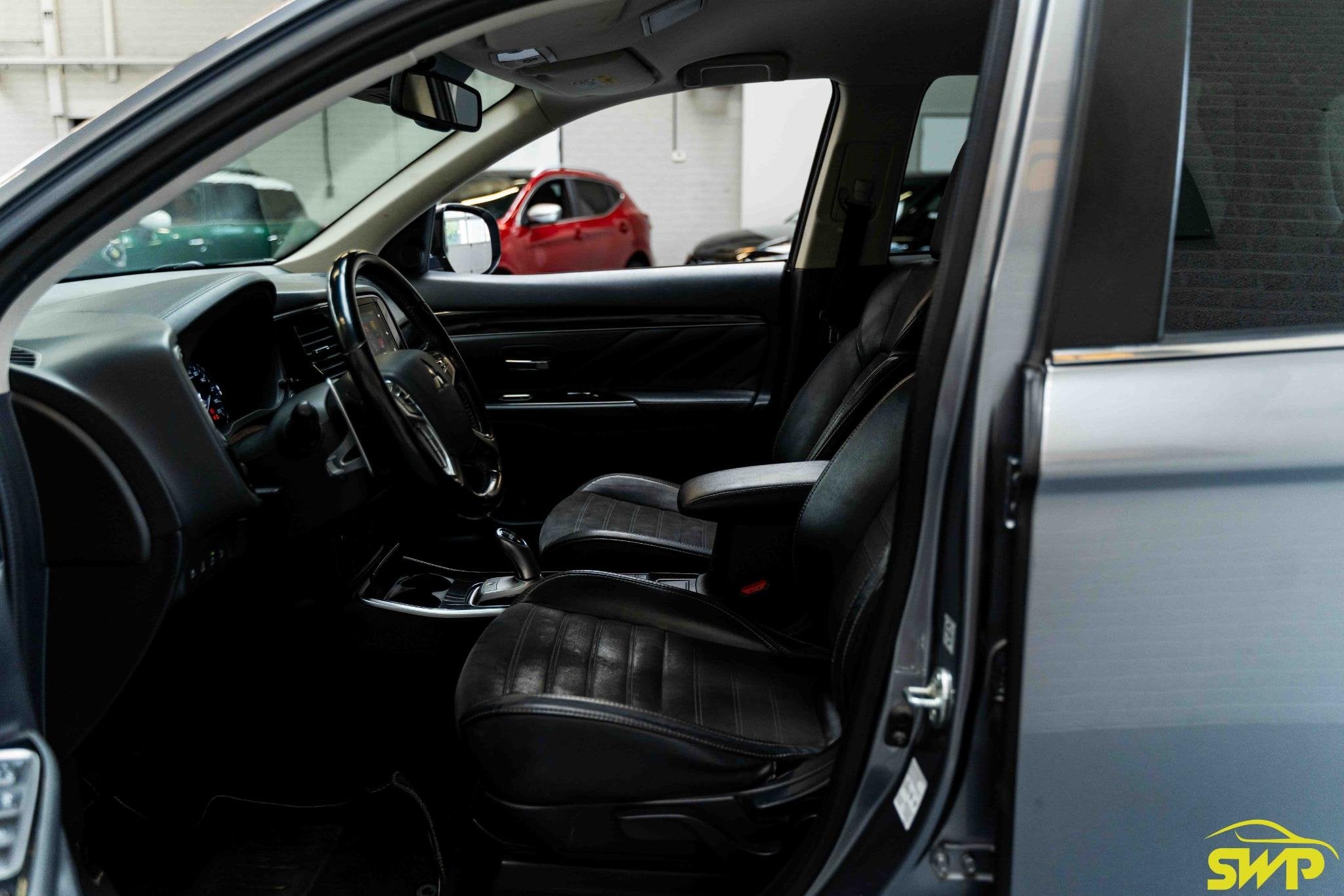 Mitsubishi Outlander 2.4 PHEV Intense | Navi | Camera | Dode, Auto's, Automaat, Euro 6, 4 cilinders, 1865 kg