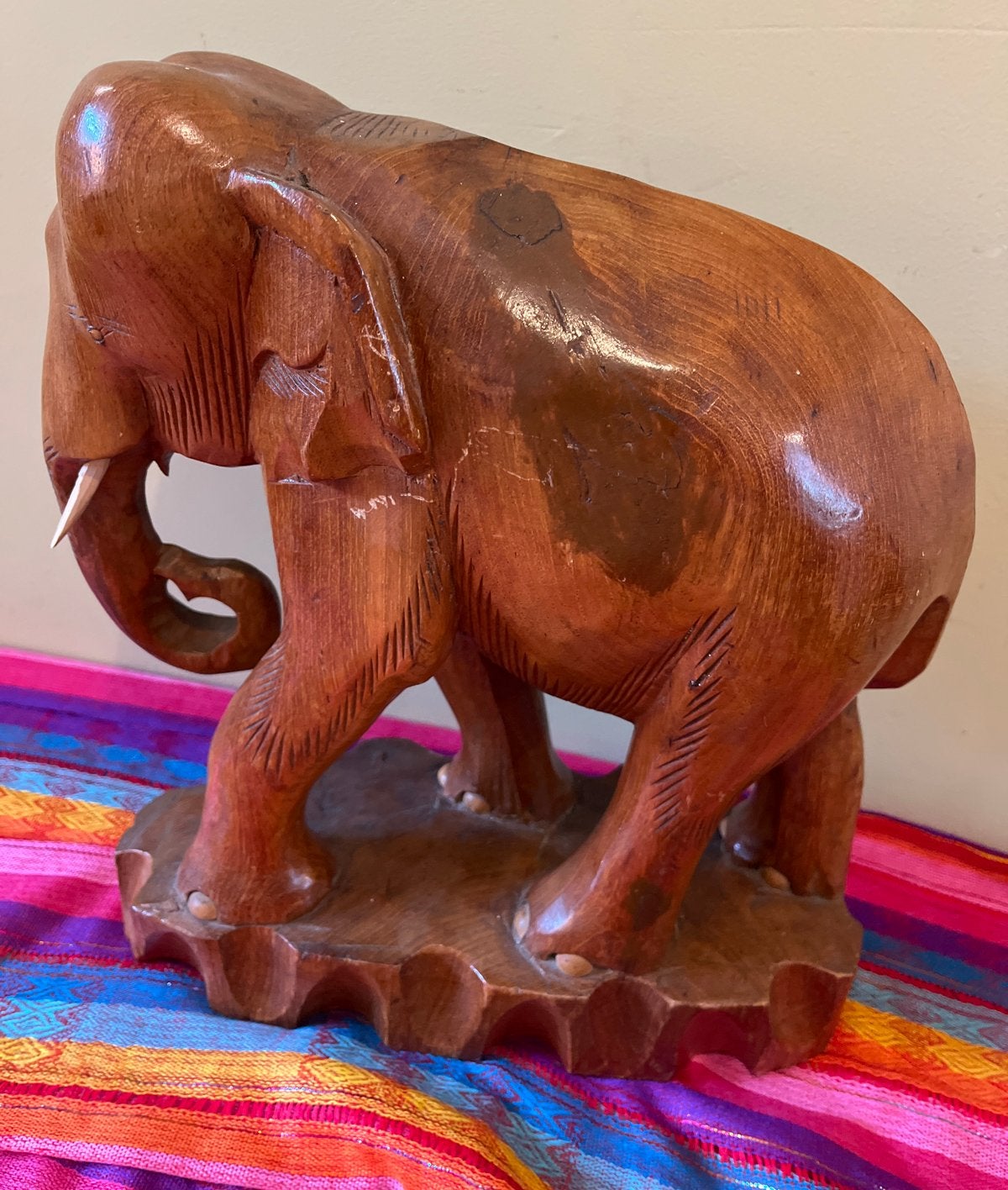 Houten olifant beeld - Handgesneden decoratie, Antiek en Kunst, Ophalen of Verzenden, 20 - 50 cm, Beeld, Hout