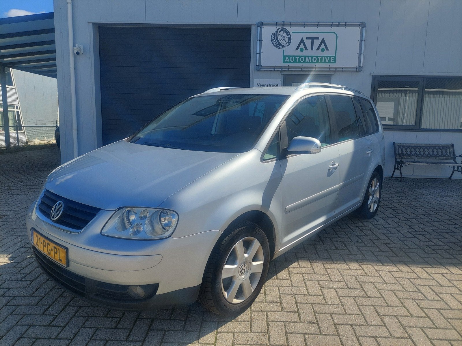 Volkswagen Touran 2.0 TDI 103KW AUT 2004 Grijs, 4 cilinders, Origineel Nederlands, Bedrijf, Diesel
