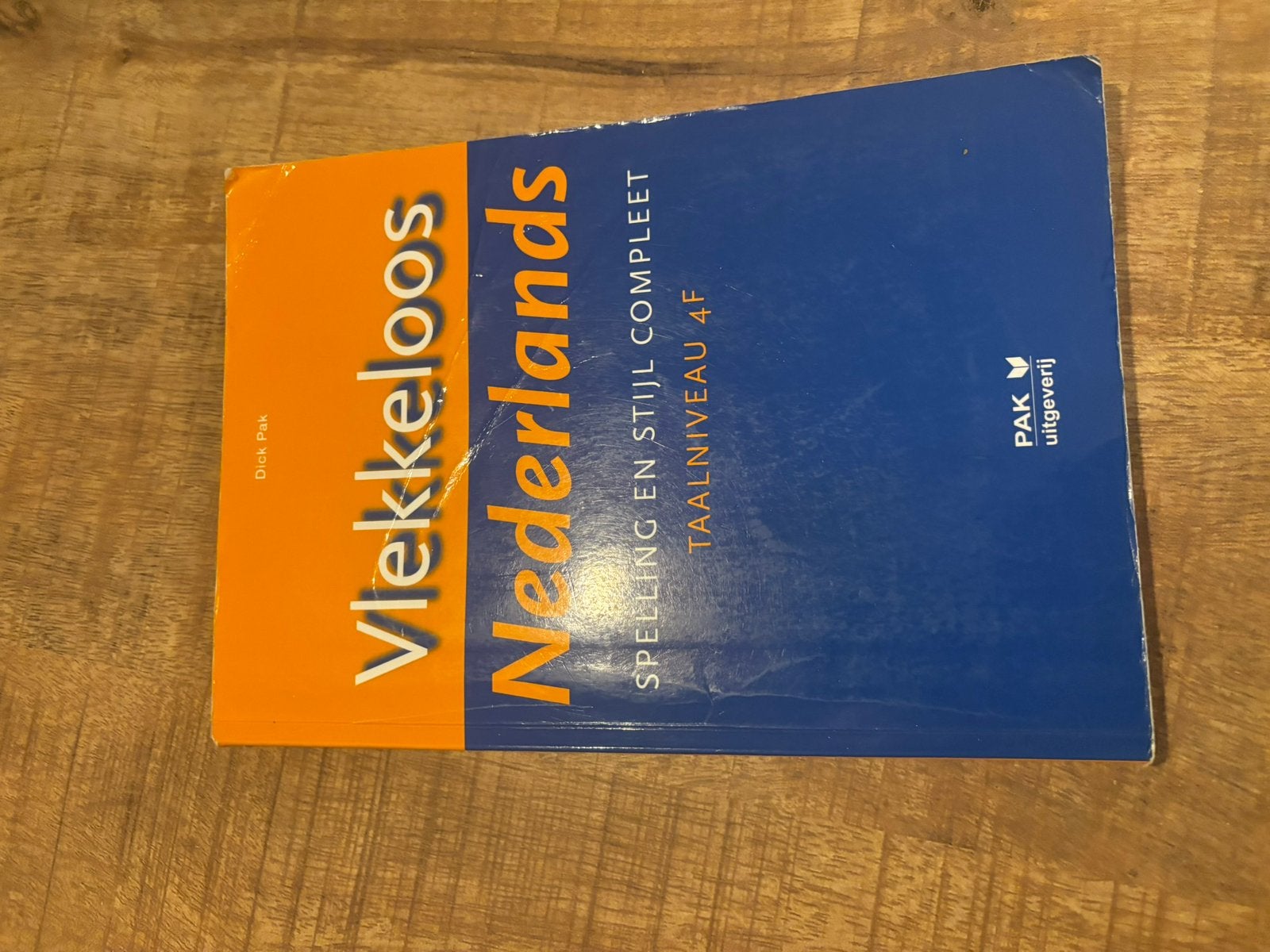 Vlekkeloos Nederlands 4F - PAK Uitgeverij, Boeken, Ophalen of Verzenden, Alpha, Zo goed als nieuw, HBO