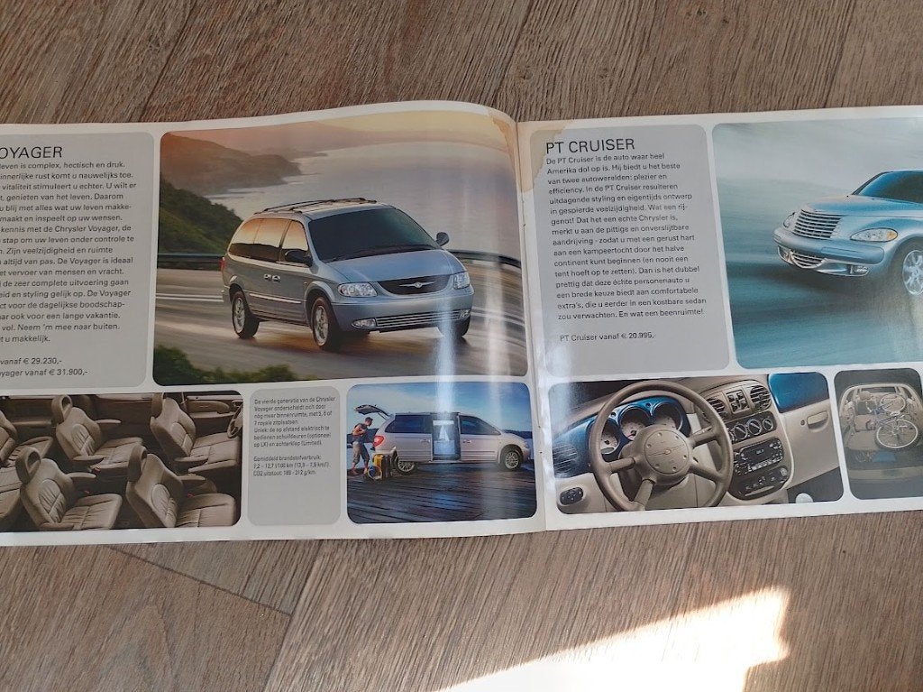Chrysler Voyager, Crossfire, Sebring, Pt cruiser autofolder, Ophalen of Verzenden, Gelezen, Overige merken