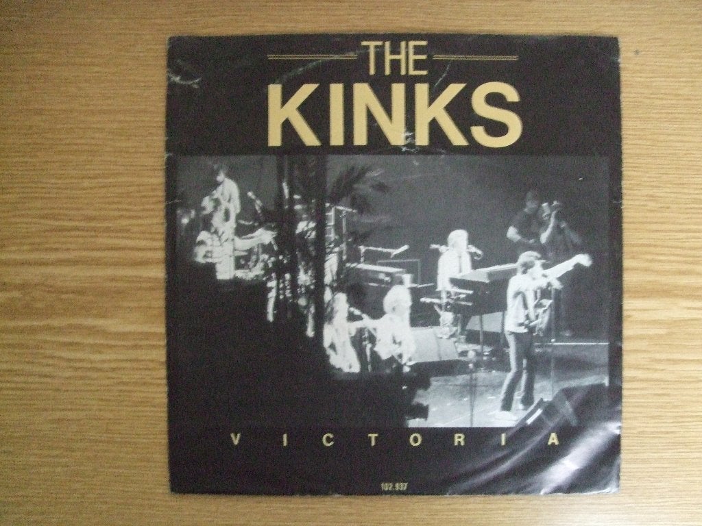 THE KINKS    VICTORIA / LOW BUDGET, Cd's en Dvd's, 7 inch, Ophalen of Verzenden, Zo goed als nieuw, Rock en Metal