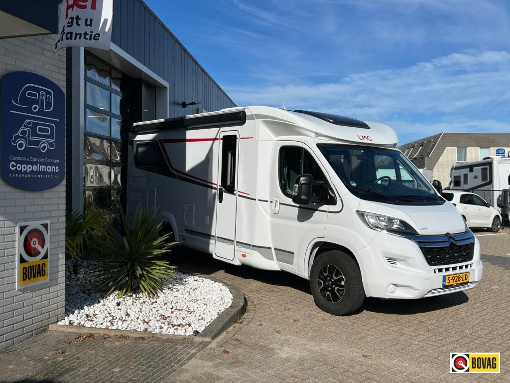 LMC Tourer 660 T Enkele bedden, Eamp;P Autom., Verwarmde buitenspiegels, Ringverwarming, Tot en met 2, 6 tot 7 meter