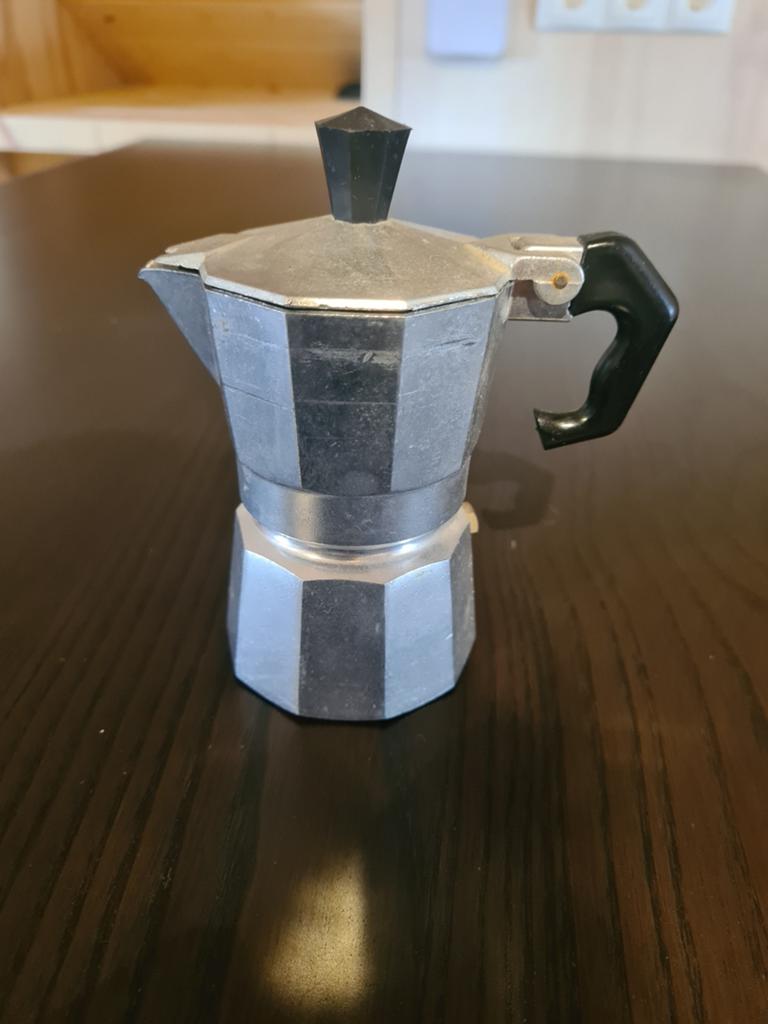 Kleine perculator, Espresso apparaat, Gemalen koffie, Ophalen of Verzenden, Zo goed als nieuw