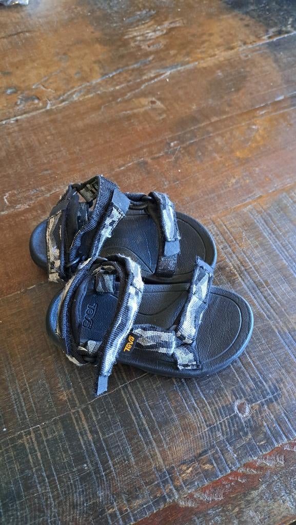 Teva sandalen maat 21, Kinderen en Baby's, Kinderkleding | Schoenen en Sokken, Gebruikt, Jongen of Meisje, Overige typen, Teva