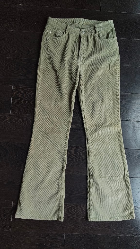 Cotton Club | mt 30 | Flared pants, green olive light, Maat 38/40 (M), Ophalen of Verzenden, Zo goed als nieuw, Cotton Club