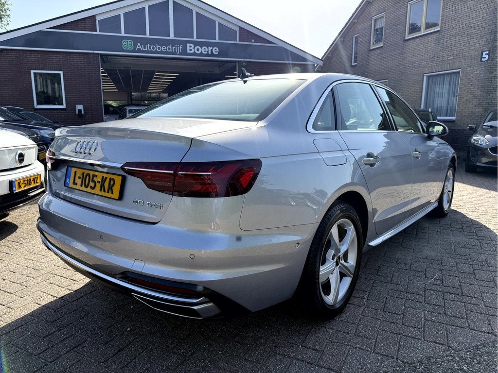 Audi A4 Limousine 40 TFSI 204pk Bns Edition 25400km NL Auto,, Auto's, Audi, Gebruikt, 4 cilinders, 1984 cc, A4