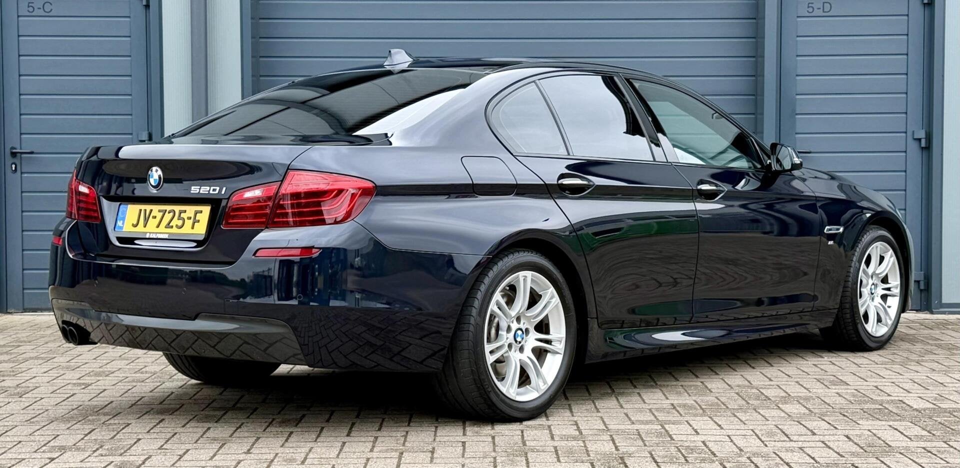BMW 5-serie F10 520i -184pk | M SPORT | Automaat | 146.000 k, Auto's, Automaat, Dealer onderhouden, Gebruikt, 4 cilinders