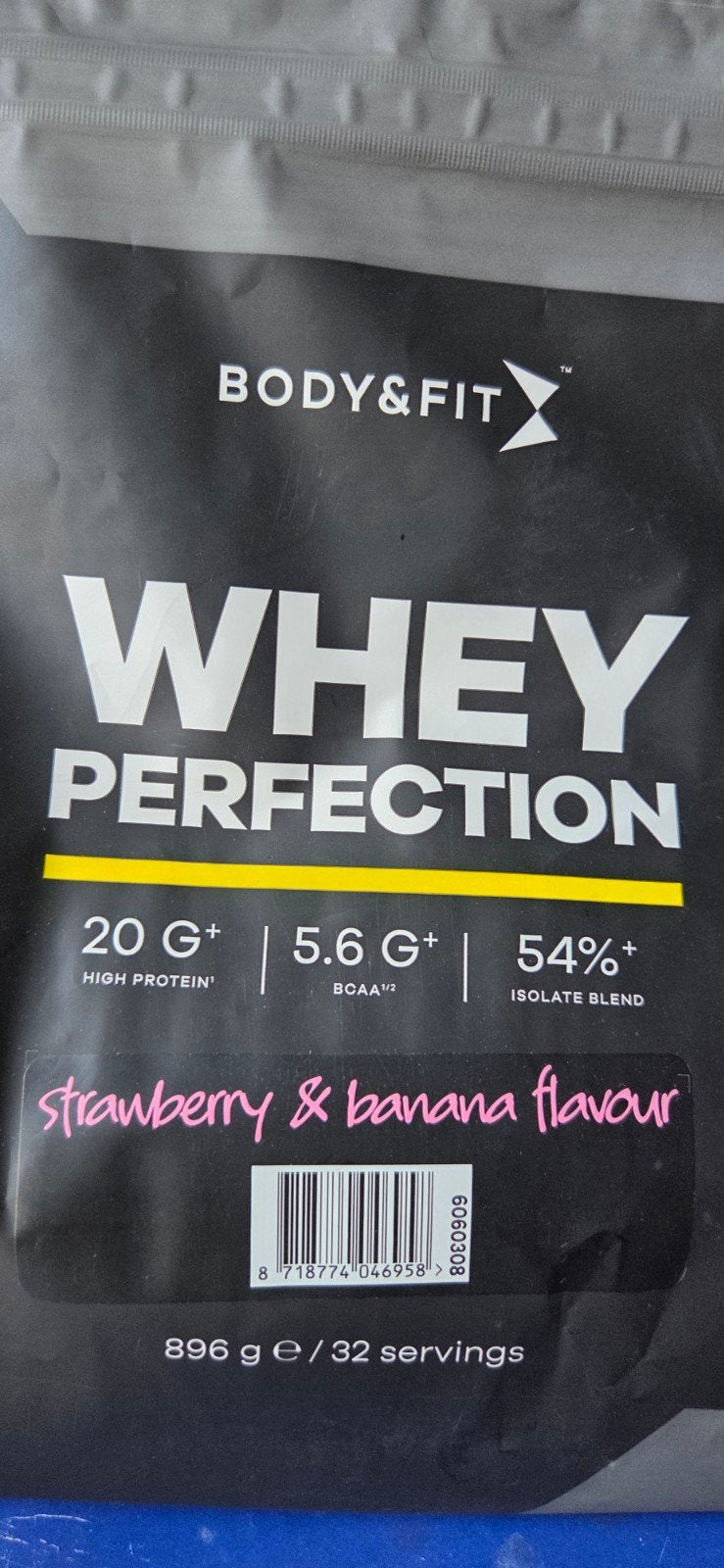Body & Fit Whey Perfection Aardbei Banaan - 896g, Sport en Fitness, Ophalen of Verzenden, Nieuw, Poeder of Drank