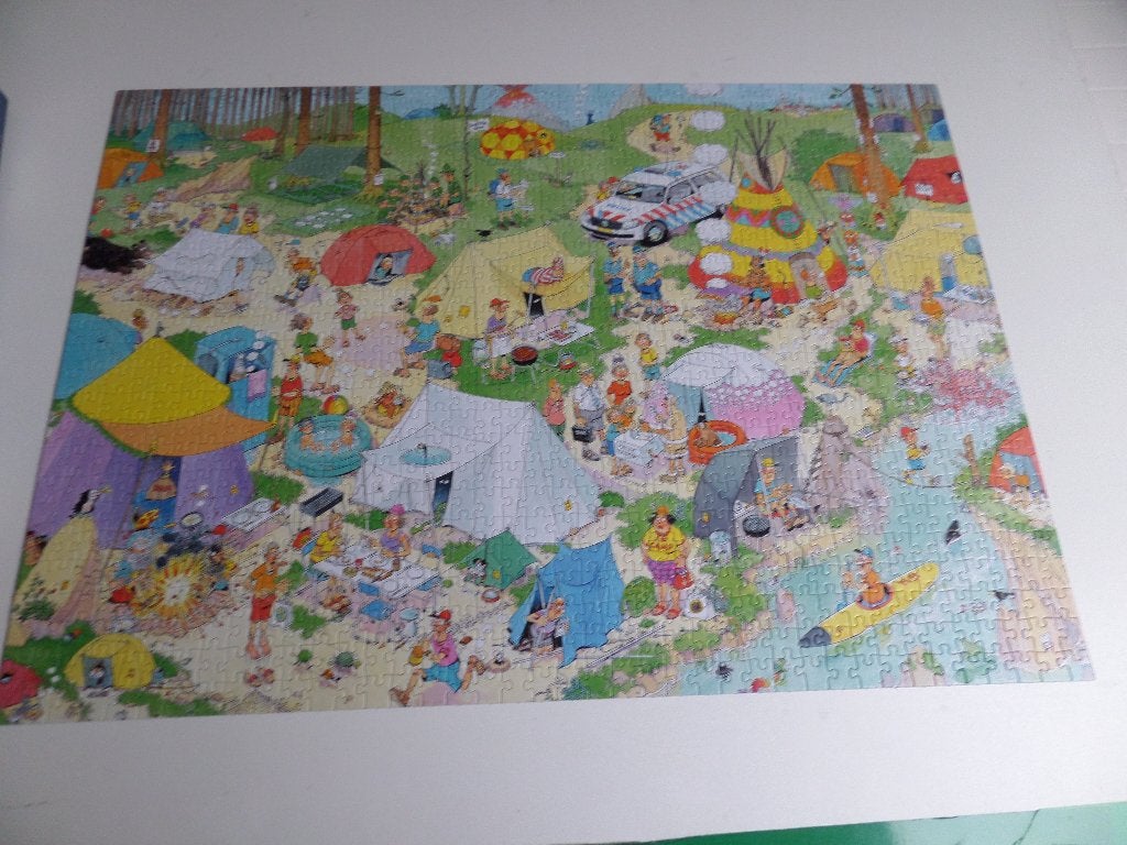 Jan van Haasteren Kamperen in het bos, Hobby en Vrije tijd, Denksport en Puzzels, Ophalen of Verzenden, 500 t/m 1500 stukjes, Zo goed als nieuw