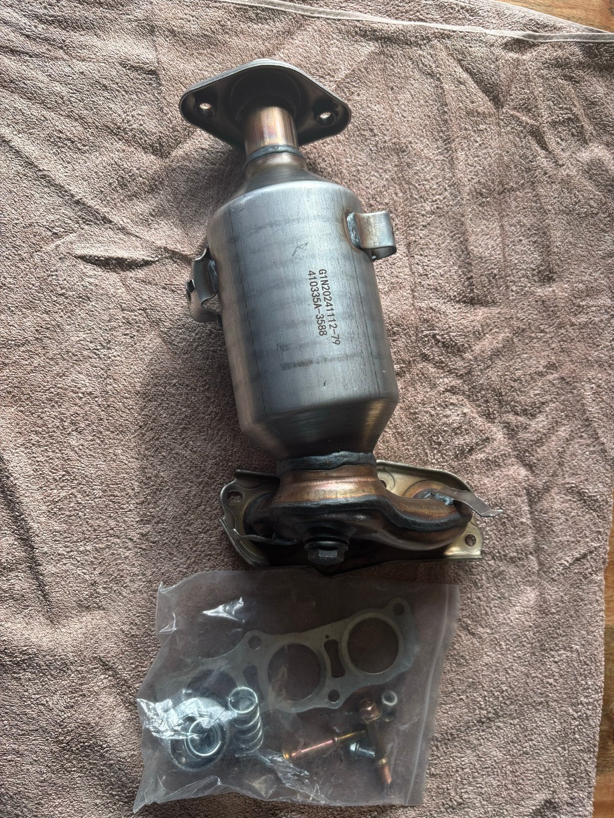 Nieuwe Katalysator en uitlaat. met montagekit, Ophalen of Verzenden, Nieuw, Honda