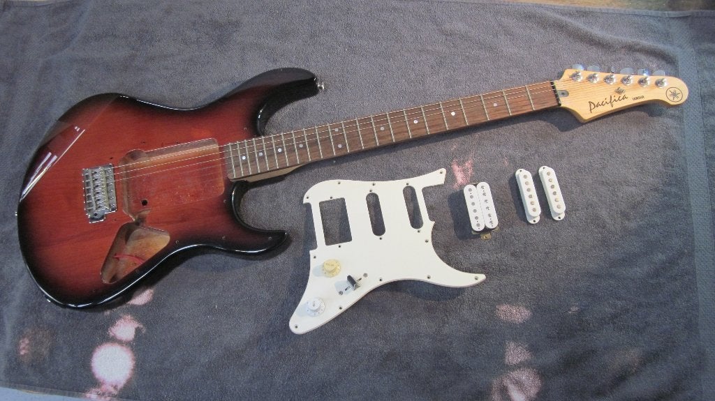 Yamaha Pacifica Opknapper / Reparatie /Defect, Ophalen of Verzenden, Gebruikt, Solid body, Overige merken