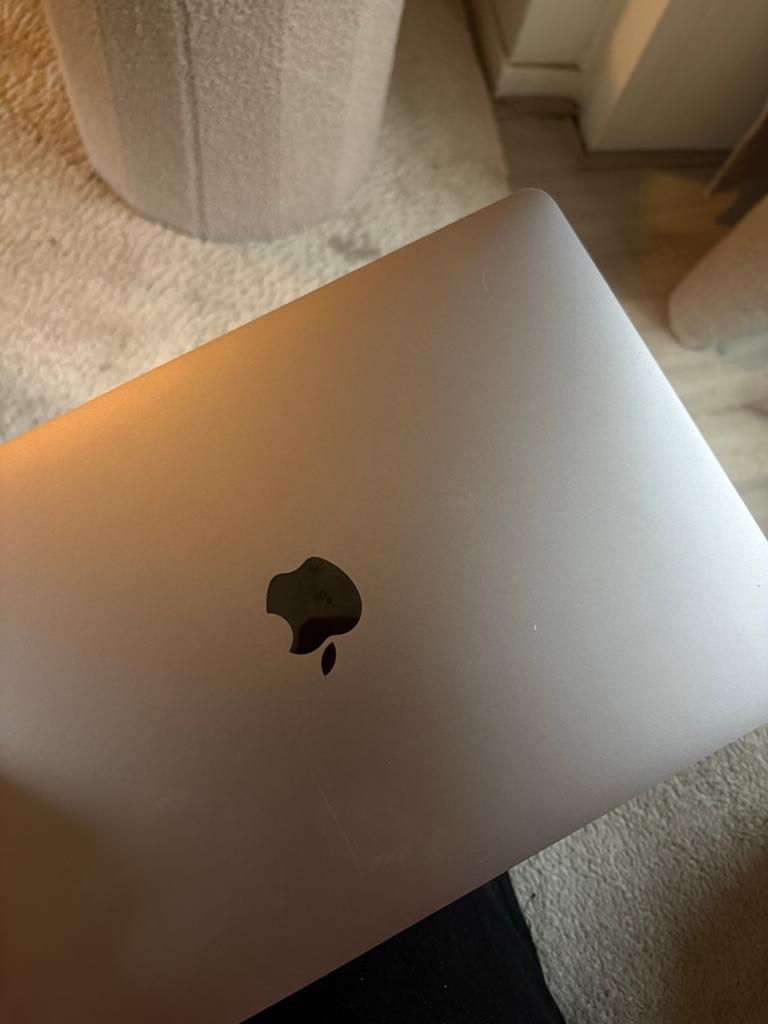 MacBook Air 2020 Space Gray, Computers en Software, Apple Macbooks, 13 inch, Minder dan 2 Ghz, Ophalen of Verzenden, Zo goed als nieuw