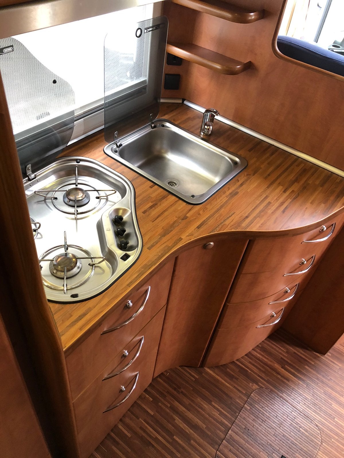Foto 19 van Smetteloze Carthago Chic C-Line i4.8 ENKELE BEDDEN + Hefbed