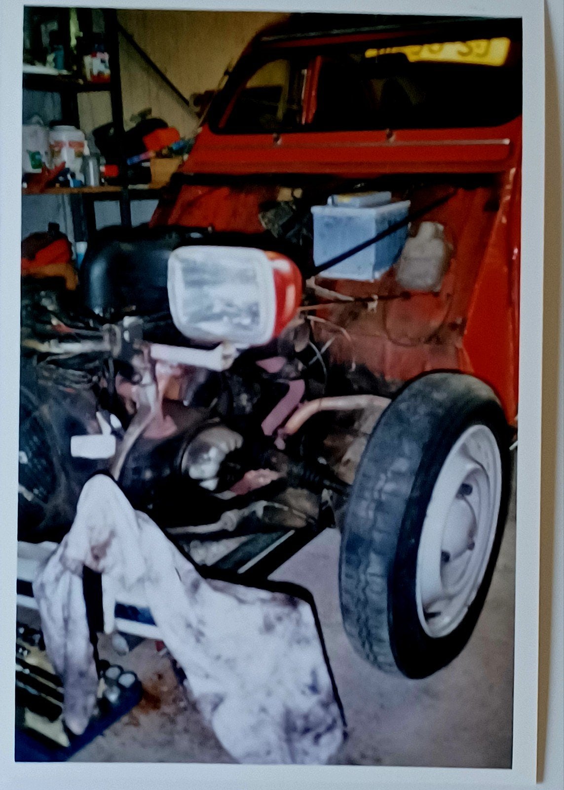 Verschillende onderdelen te koop van een 2CV, Ophalen