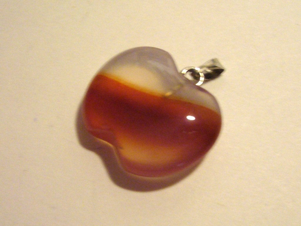 Rode agaat appel hanger edelsteen hangertje rood agate, Ophalen of Verzenden, Zo goed als nieuw, Steen of Mineraal, Met edelsteen