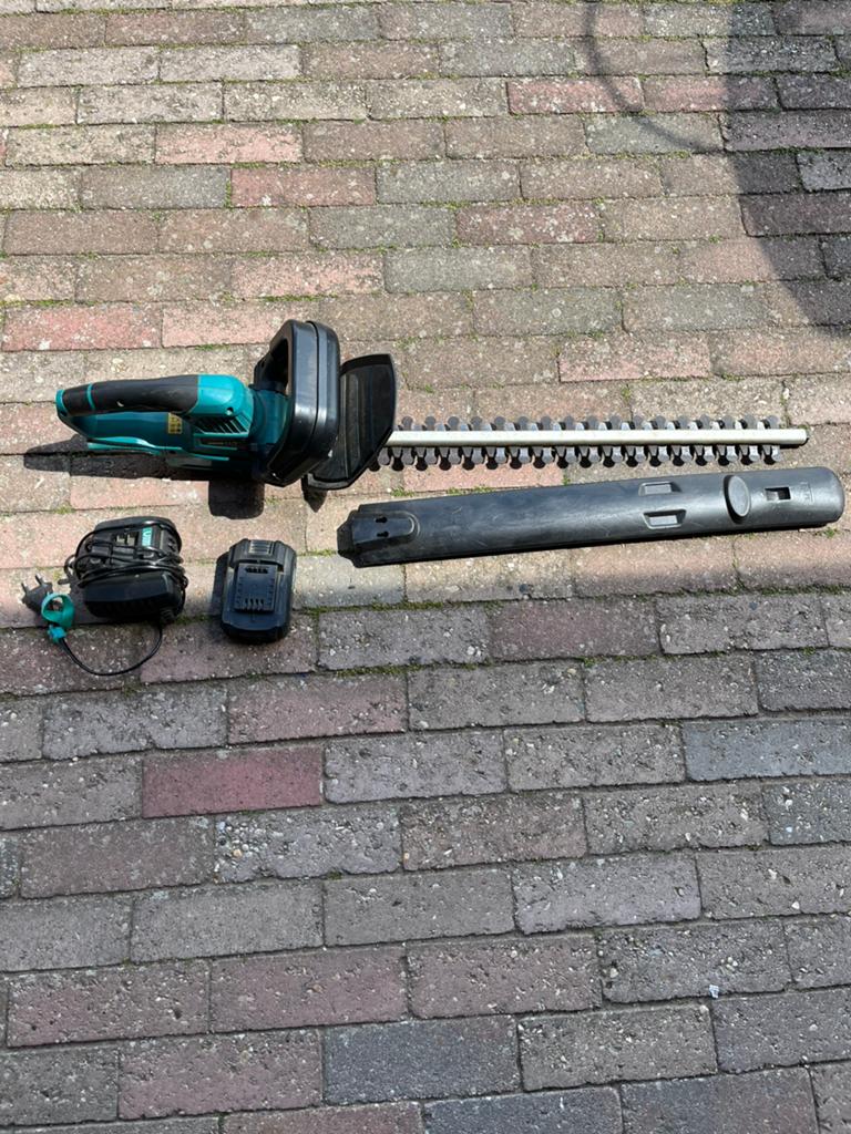 Vanroc heggenschaar met accu en lader, Ophalen of Verzenden, Gebruikt, Accu