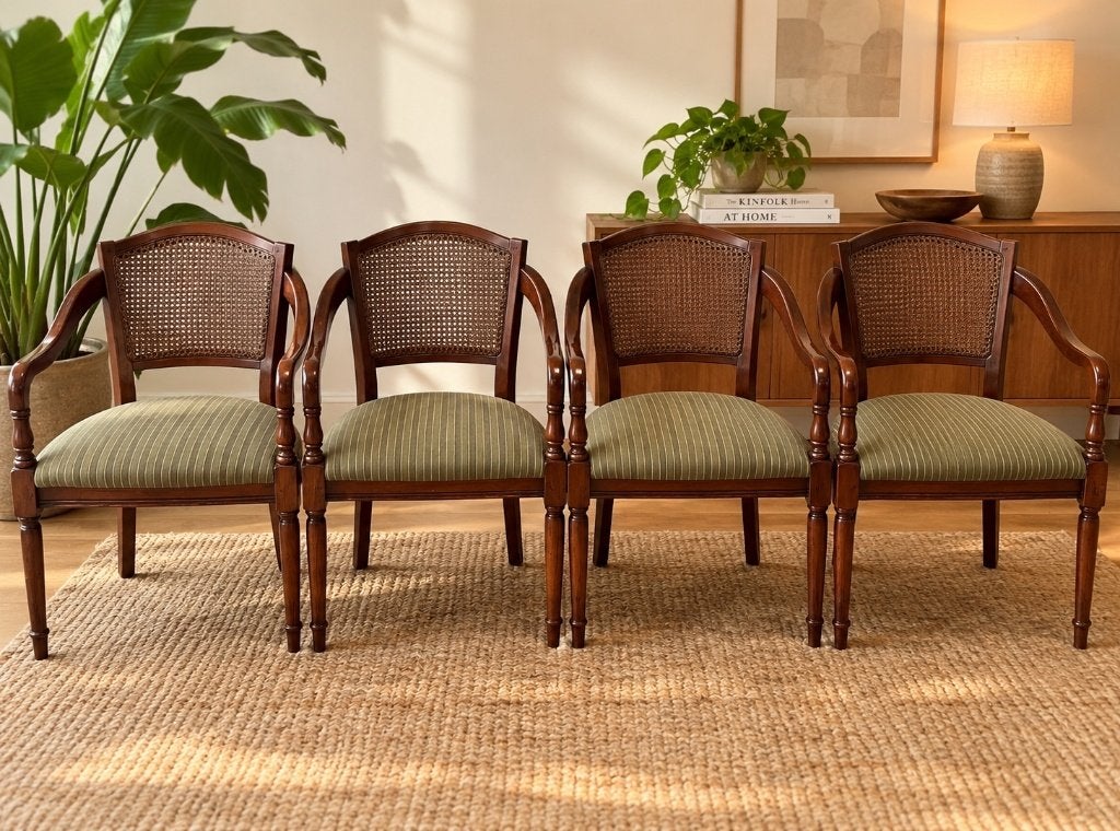 4 vintage (1950-1960) houten mahonie stoelen met rotan rug, Ophalen
