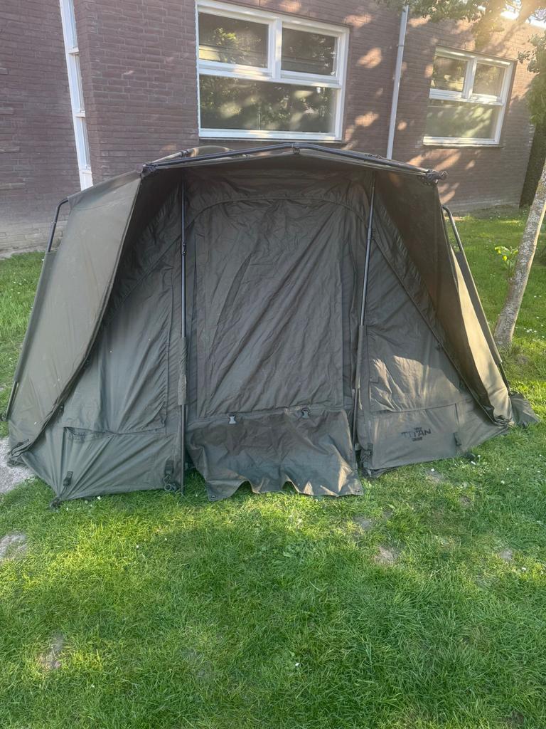 Nash Titan T1 Bivvy - Perfecte staat, niet geplakt of gesche, Ophalen, Gebruikt