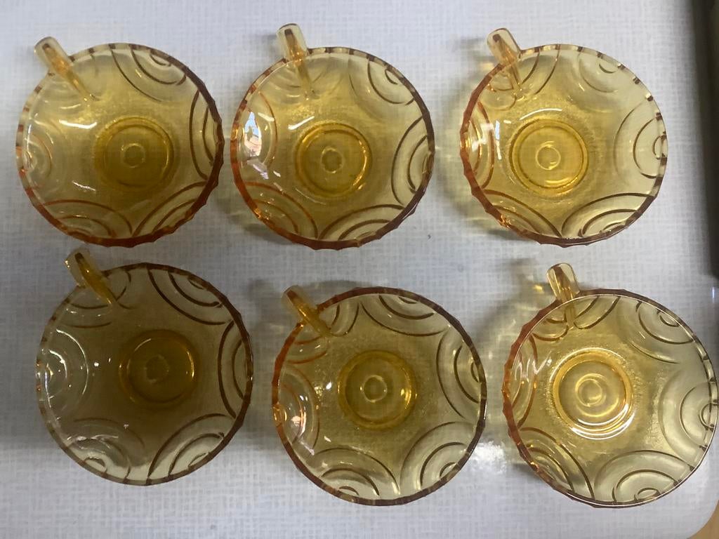 Antieke glazen schaaltjes van geel glas, Ophalen of Verzenden
