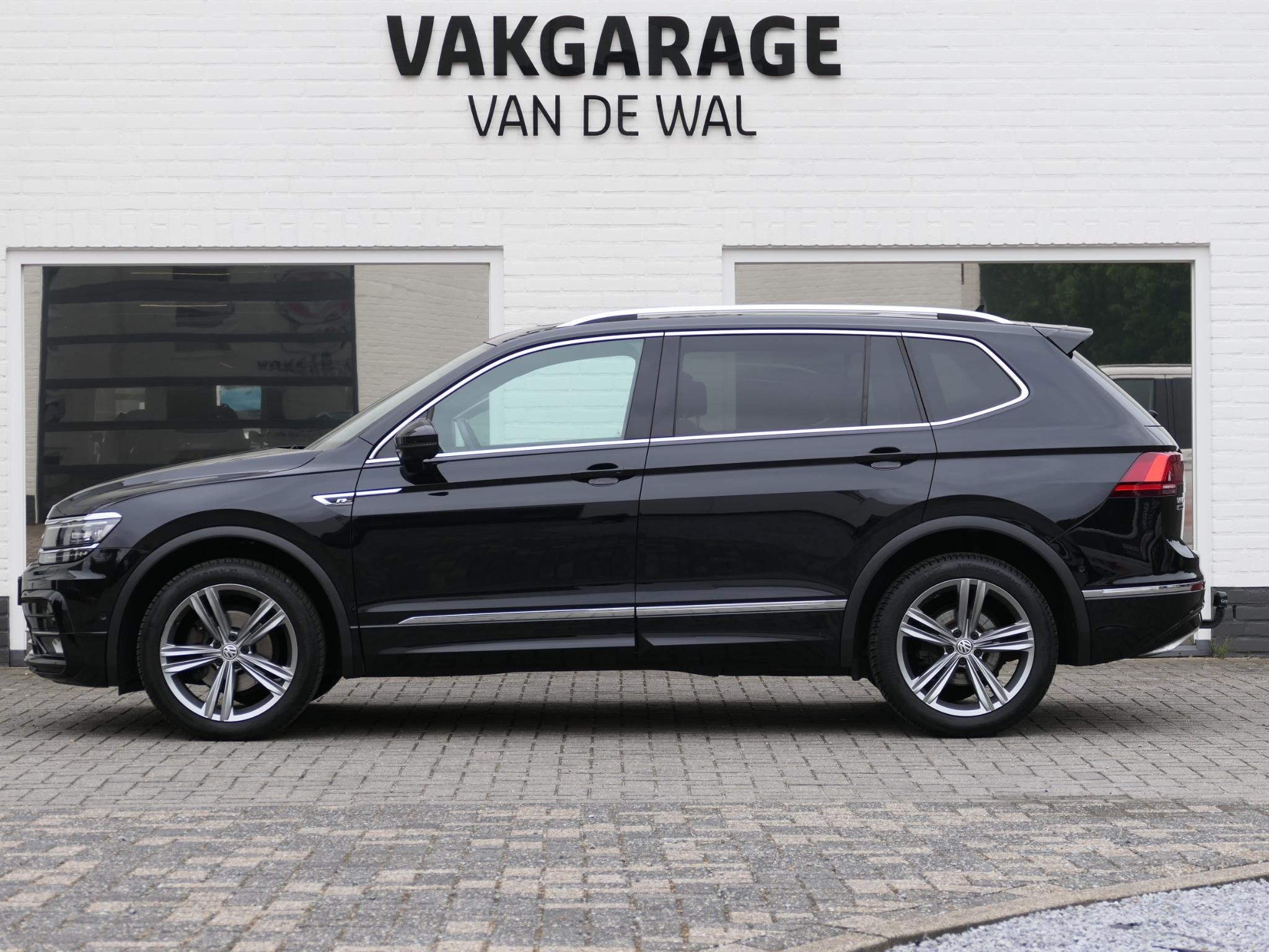 Volkswagen Tiguan Allspace 1.4 TSI Highline Business R 7p. |, Auto's, Automatische klimaatregeling, 4 cilinders, 150 pk, 7 stoelen