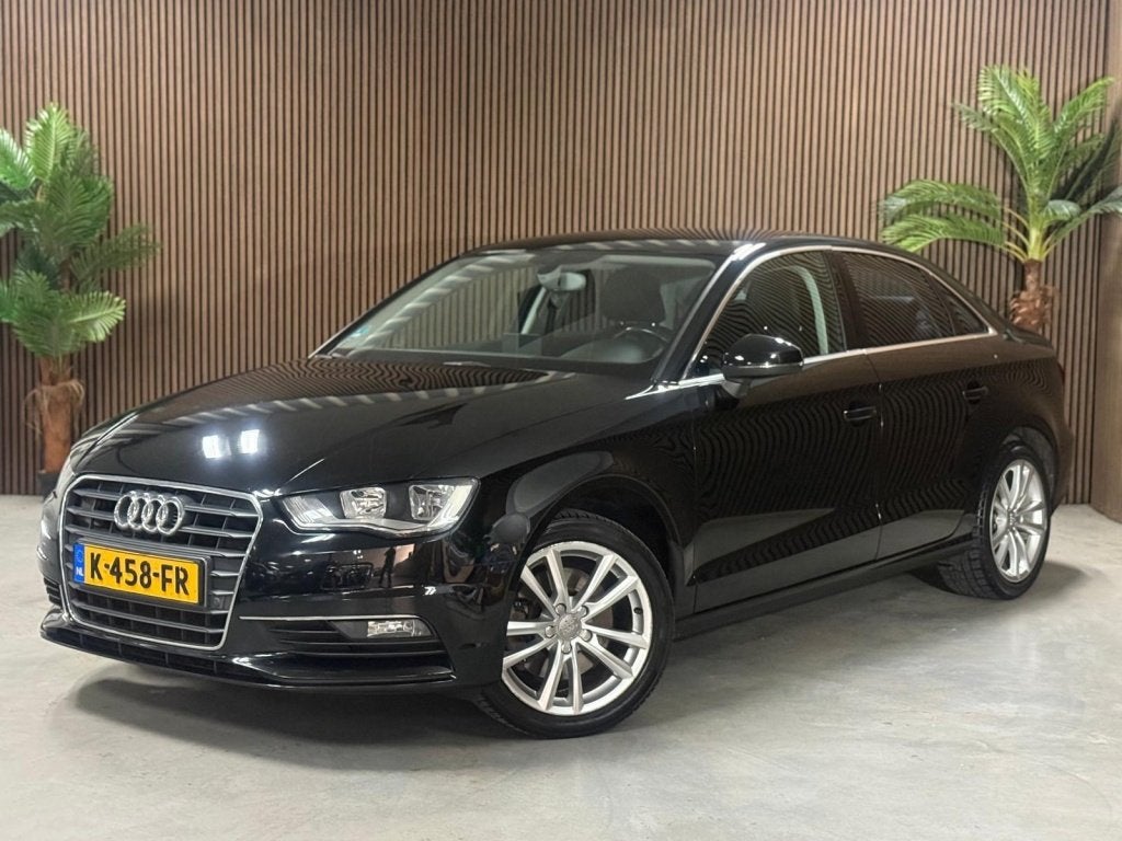 Audi A3 Limousine 1.8 TFSI Ambit. PL+ (bj 2014, automaat), Auto's, Gebruikt, 4 cilinders, Zwart, Bedrijf