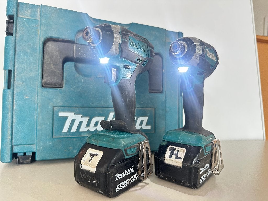 (2x) Makita DTD153 slagschroevendraaier, Doe-het-zelf en Verbouw, Gereedschap | Boormachines, Ophalen, Gebruikt, Boor- en Schroefmachine