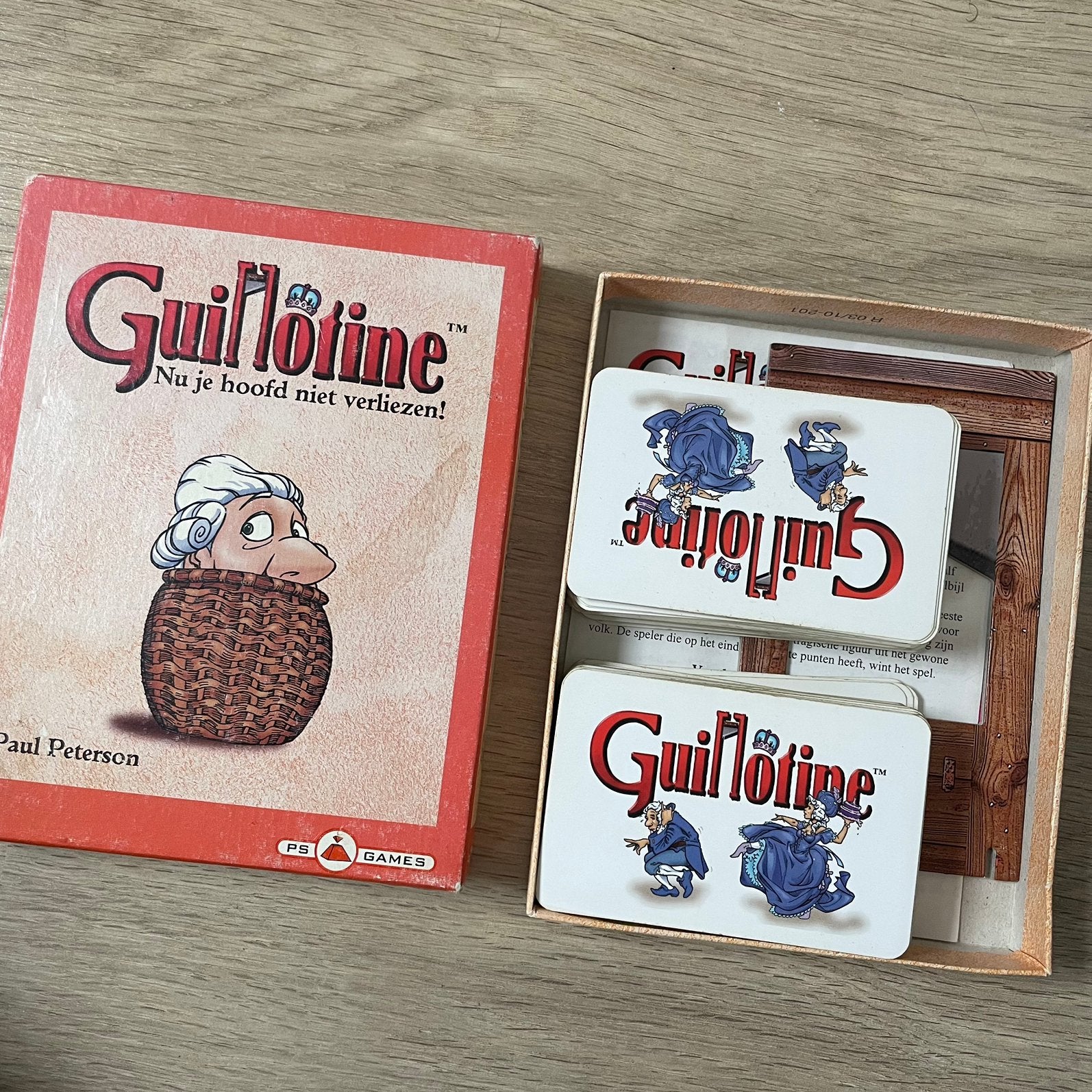 Guillotine spel / kaartspel, Ophalen of Verzenden