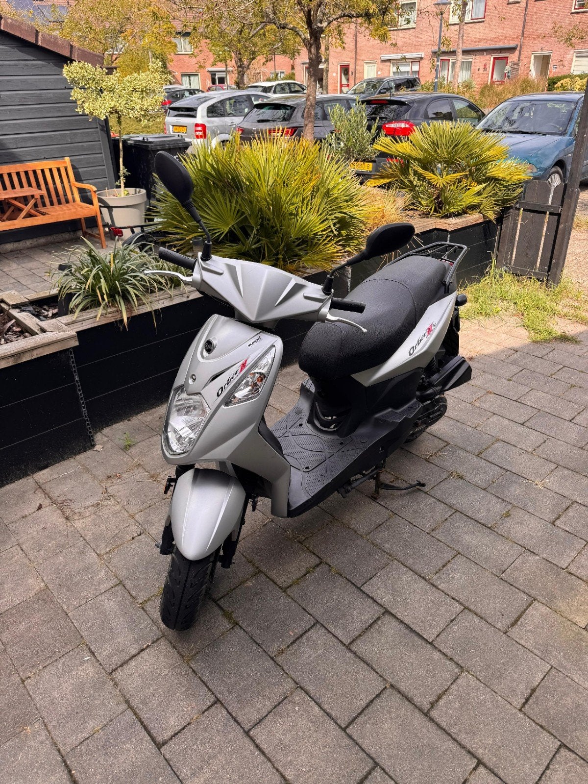 Sym Orbit 2 scooter uit 2021 - Goed onderhouden, Fietsen en Brommers, Ophalen, Gebruikt, Maximaal 45 km/u, Benzine