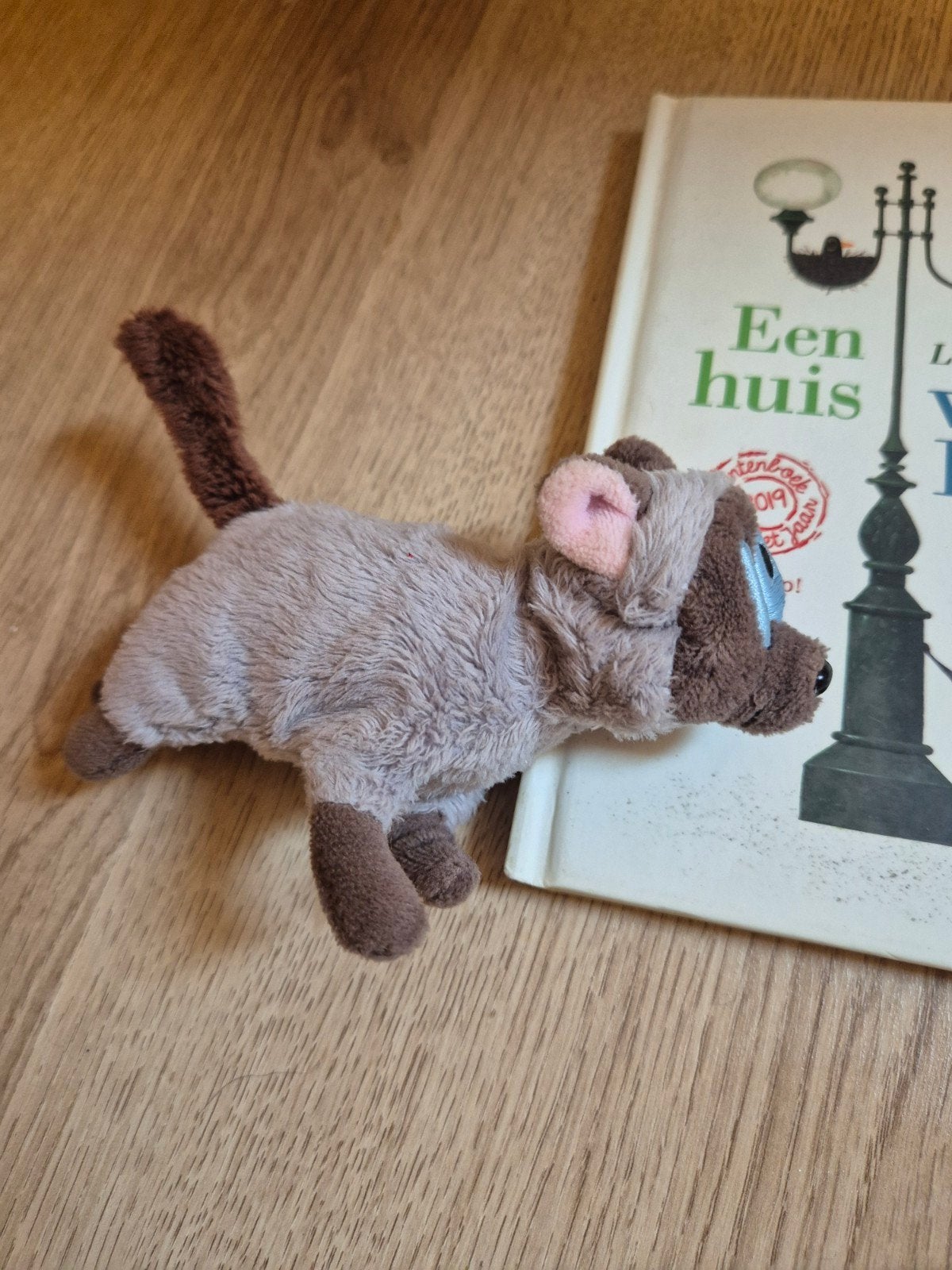Een huis voor Harry vingerpopje + boekje, Boeken, Ophalen of Verzenden