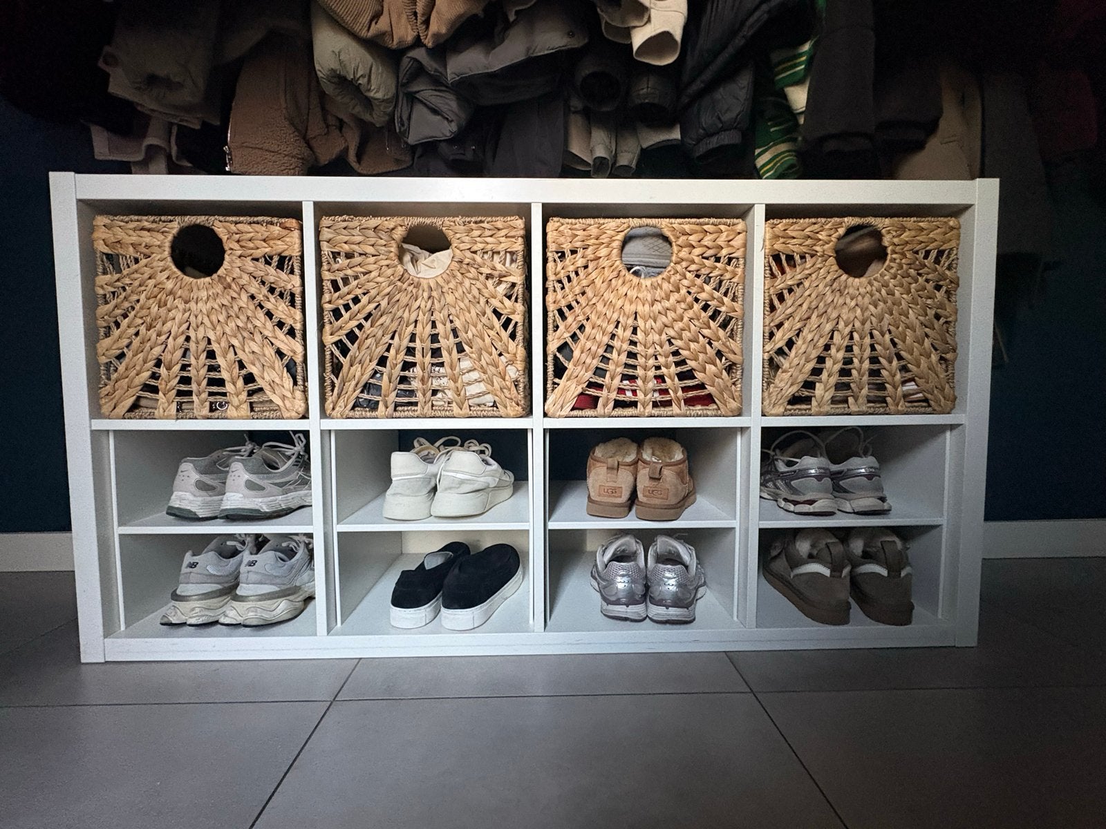 IKEA Kallax kast met 4 rieten manden en 4x inzet, Huis en Inrichting, Ophalen, Gebruikt, Minder dan 150 cm, Minder dan 100 cm