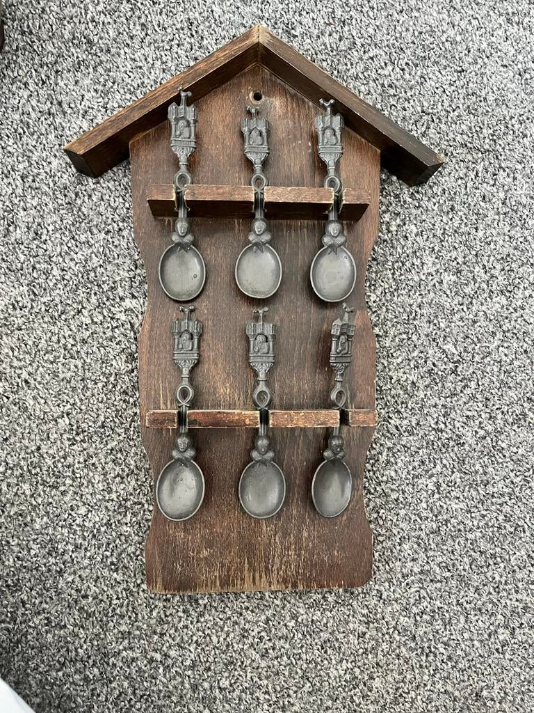 Vintage tinnen lepeltjesrek met 9 lepels, Ophalen of Verzenden