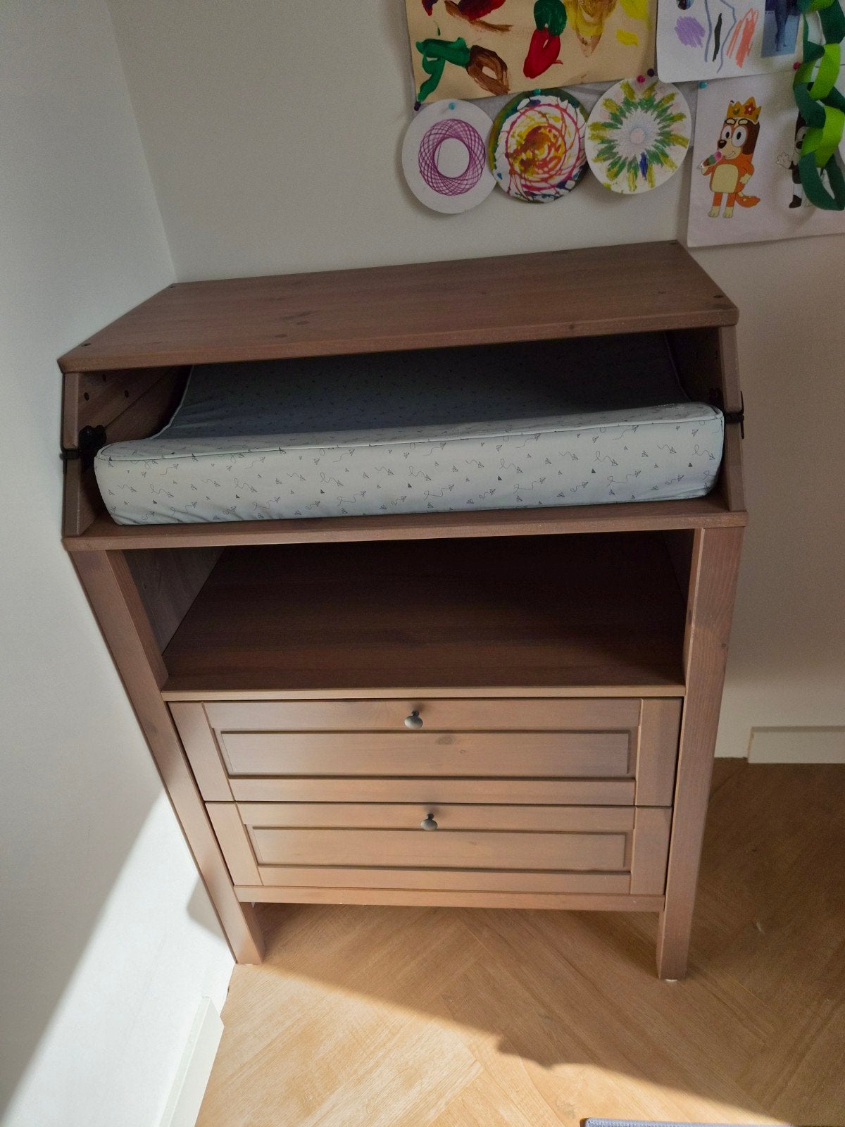 IKEA Sundvik Ledikant en Verschoningstafel met kussen, Ophalen, Gebruikt, Overige typen