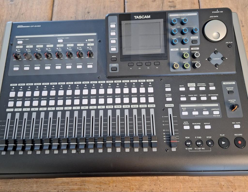 Tascam DP-24SD, Muziek en Instrumenten, Mengpanelen, Ophalen